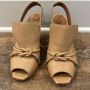 Vintage beige open toe heels